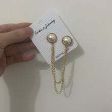 Load image into Gallery viewer, PEARL RHINESTONE MEN WOMEN JEWELRY PINS BROOCHES SHIRT BLOUSE TASSEL LAPEL PINS COLLAR NEEDLE METAL CHAIN BROOCHES ACCESSORIES
