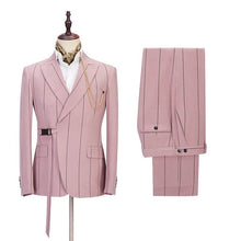 Load image into Gallery viewer, 2023 COSTUME HOMME FASHION WIDE STRIPE WEDDING MEN SUITS WITH BELT PARTY PROM SLIM FIT TUXEDO GROOM TERNO MASCULINO BLAZER 2 PCS
